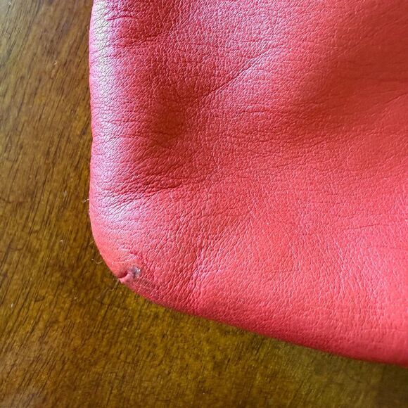 Fossil Coral Orange 100% Cow Hide Leather Square Crossbody Zipper Top Purse Bag - Picture 4 of 9